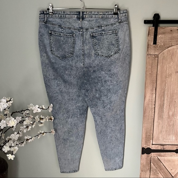 Fashion to Figure High Waist Skinny Jean Size 20 - Picture 3 of 4